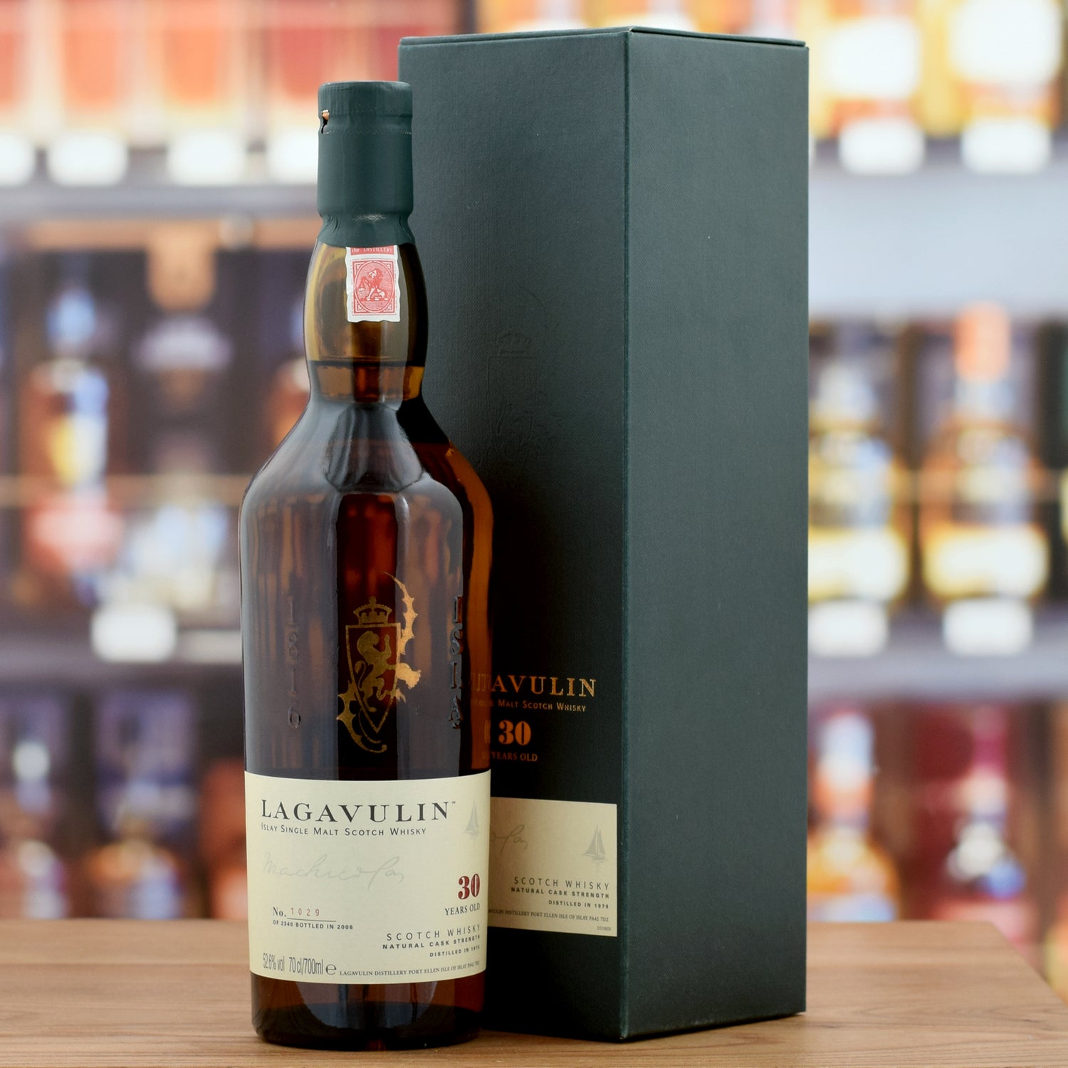 Lagavulin 30 years old 52.6%